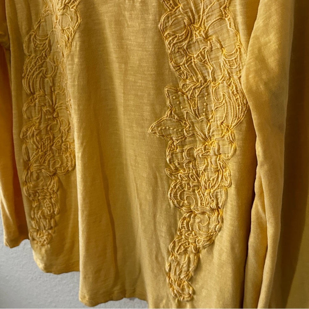 🌻3 for $13🌻 Soft Surroundings |  100 % Cotton Yellow Top, Embroidery Sz Petite L - Picture 4 of 9